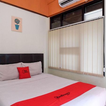 Reddoorz Near Lotte Mart Maguwoharjo Yogyakarta Hotel Bagian luar foto