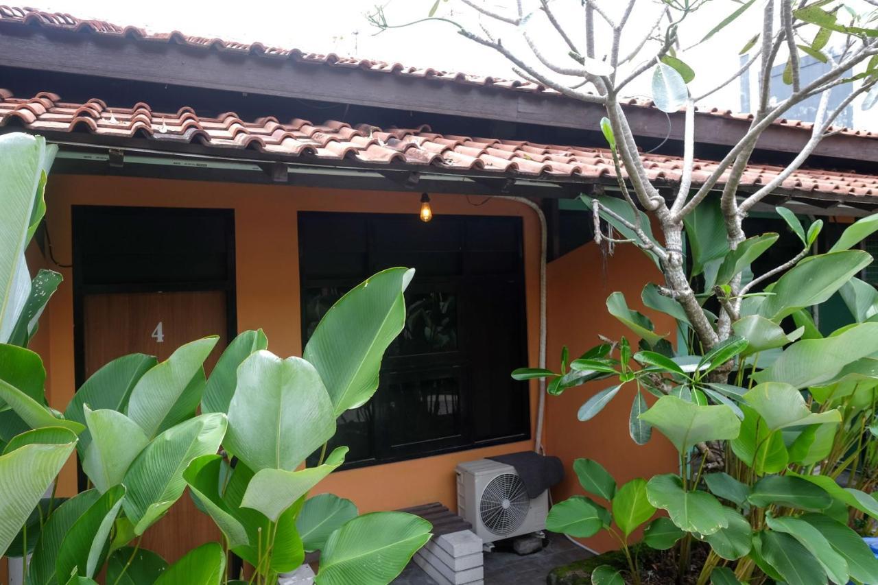 Reddoorz Near Lotte Mart Maguwoharjo Yogyakarta Hotel Bagian luar foto
