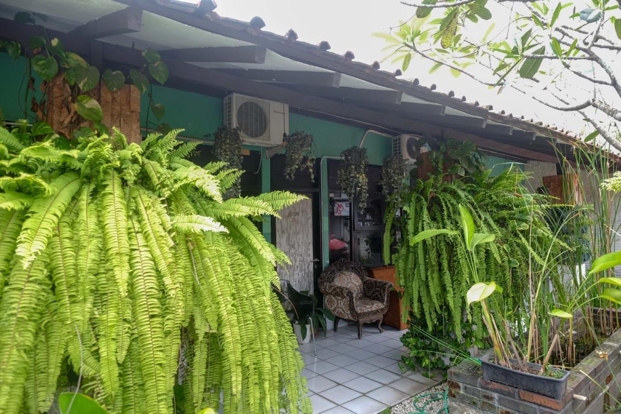Reddoorz Near Lotte Mart Maguwoharjo Yogyakarta Hotel Bagian luar foto