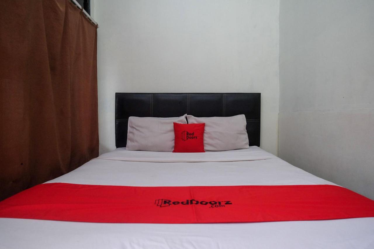 Reddoorz Near Lotte Mart Maguwoharjo Yogyakarta Hotel Bagian luar foto
