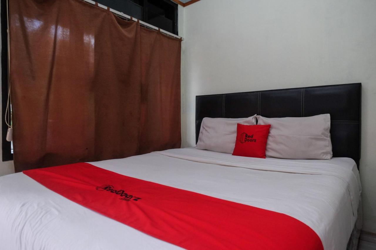 Reddoorz Near Lotte Mart Maguwoharjo Yogyakarta Hotel Bagian luar foto