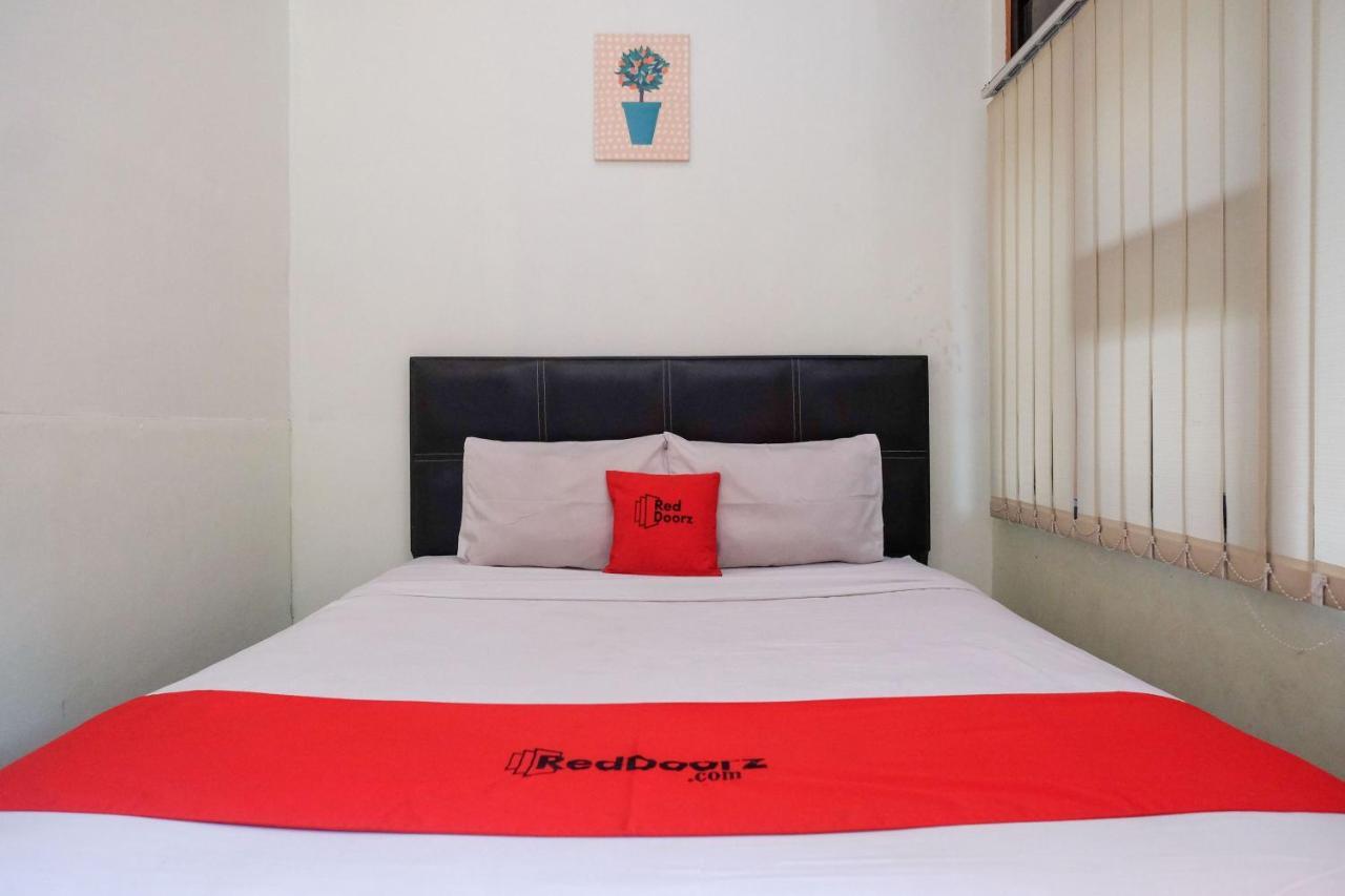Reddoorz Near Lotte Mart Maguwoharjo Yogyakarta Hotel Bagian luar foto